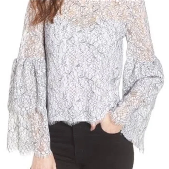 Cupcakes & CASHMERE Women's M Basewood Lace Bell Sleeve Blouse Top Black White - Picture 1 of 16